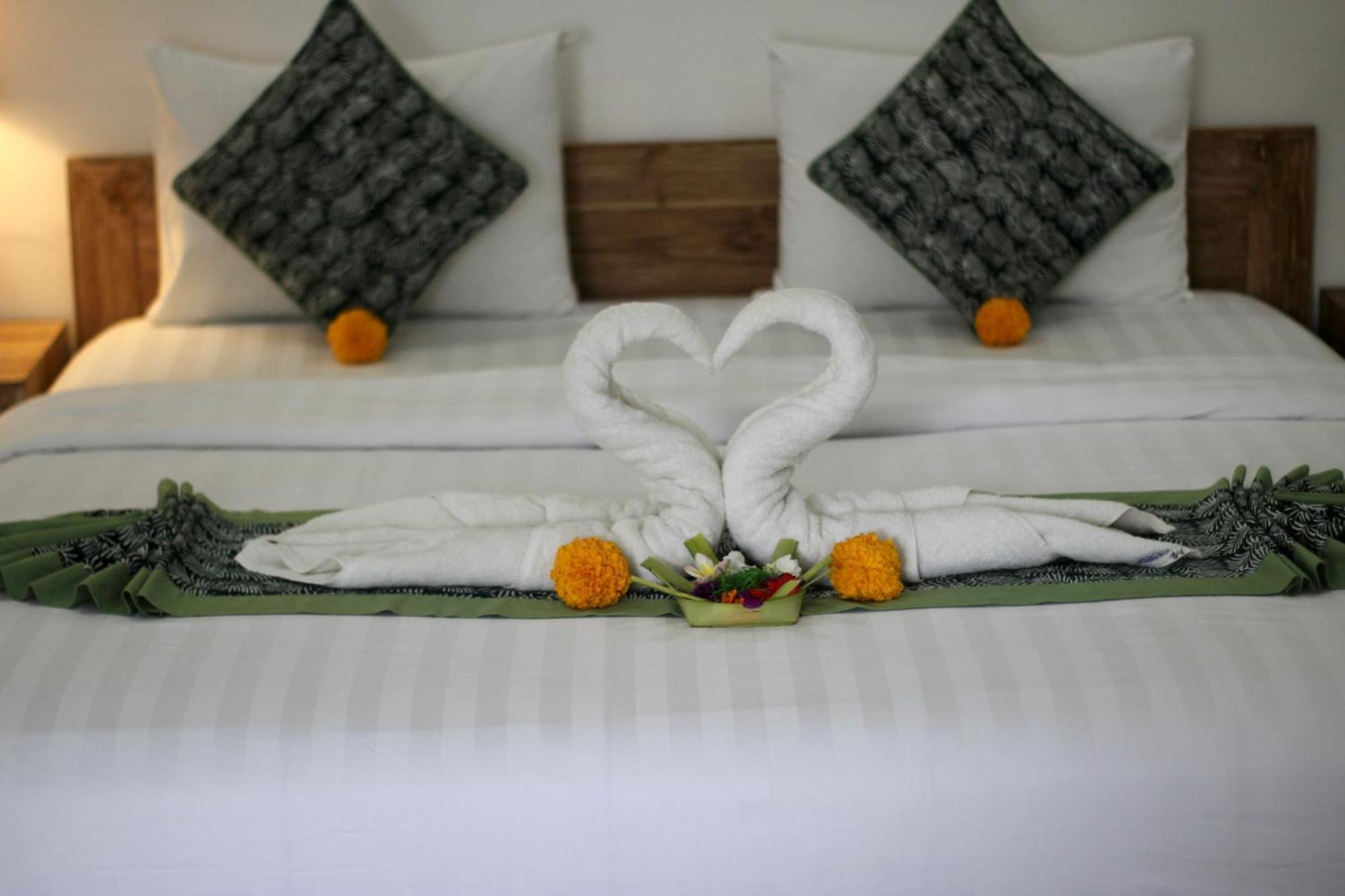 Hanaka Riverside Ubud Экстерьер фото