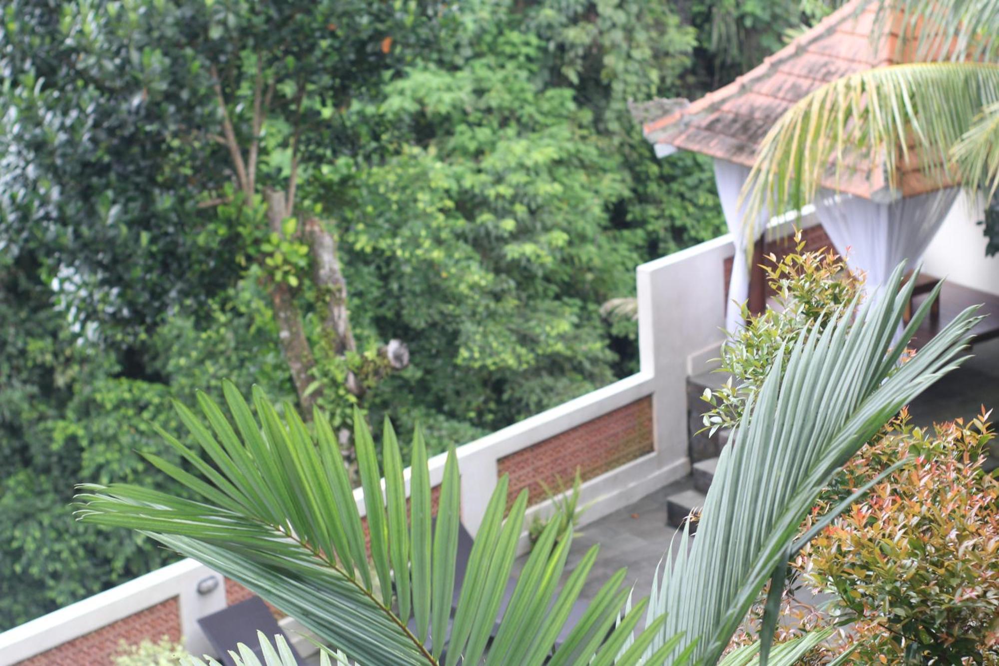 Hanaka Riverside Ubud Экстерьер фото