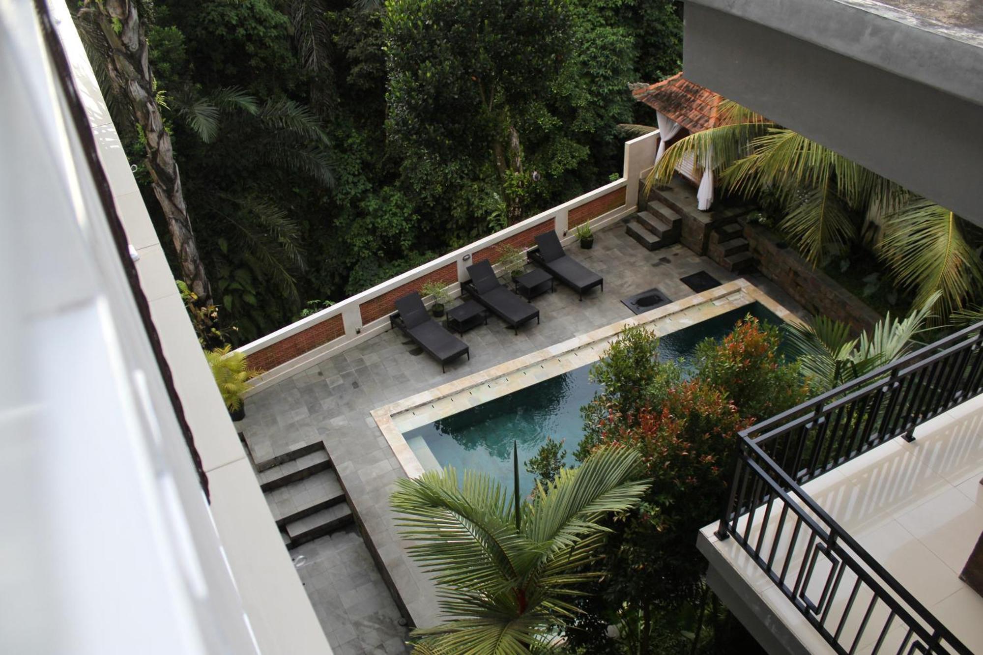 Hanaka Riverside Ubud Экстерьер фото